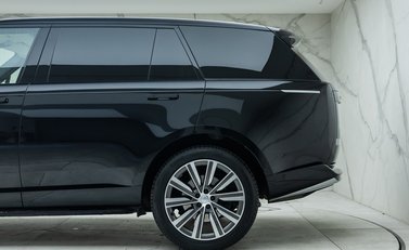 Land Rover Range Rover D350 AUTOBIOGRAPHY LWB 37