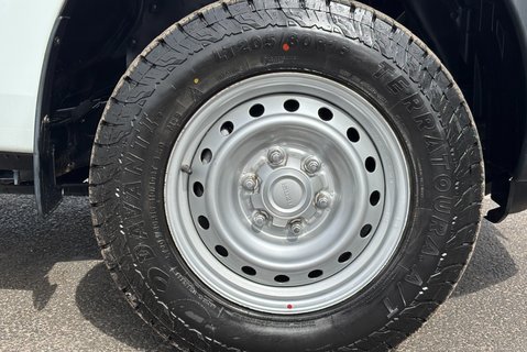 Isuzu D-Max Utility 1.9 TD Single Cab Dropside Truck 26