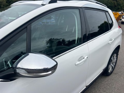 Peugeot 2008 1.2 VTi Allure Euro 5 5dr 15