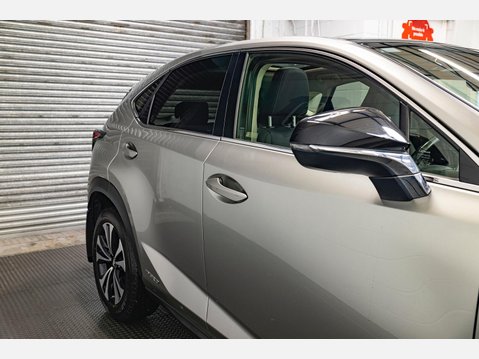 Lexus NX 2.5 300h GPF Premium SUV 5dr Petrol Hybrid E-CVT 4WD Euro 6 (s/s) (197 ps) 28