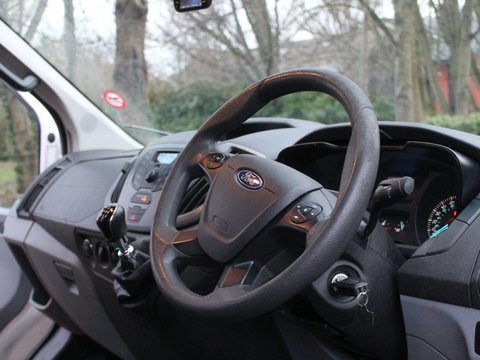 Ford Transit 2.2 TDCi 460 HDT L4 H3 4dr (18 seats) 20