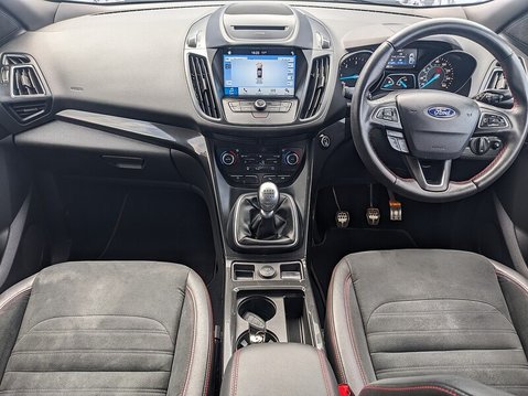 Ford Kuga ST-LINE TDCI 16