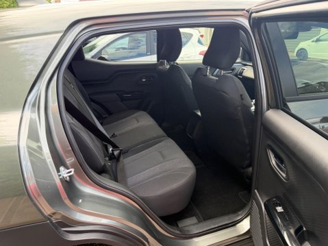 Suzuki e Vitara 61kWh Motion Auto 5dr 18