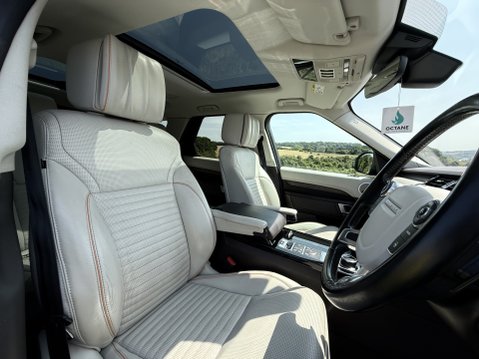 Land Rover Discovery TD6 HSE LUXURY 17