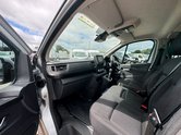 Renault Trafic Crew Cab AUTO LWB L2H1 Low Roof Sport LL30 Air Con Alloys Sensors EURO 6 14