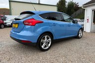 Ford Focus ZETEC.. 9 MAIN DEALER SERVICES.. £20 ROAD TAX.. 1 PREVIOUS KEEPER..STUNNING 14