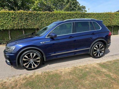 Volkswagen Tiguan 2.0 TDI R-Line DSG 4Motion Euro 6 (s/s) 5dr 4