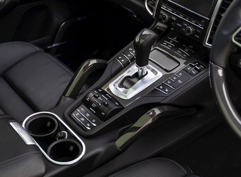 Porsche Cayenne Turbo S 21