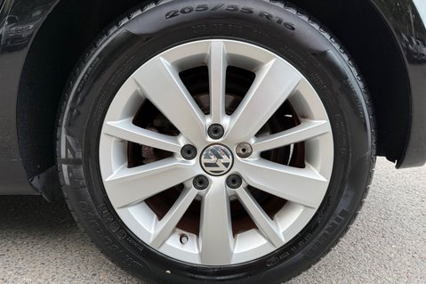Volkswagen Golf MATCH TDI DSG - 2 OWNERS - 10 SERVICES - ONLY 40,850 MILES  50