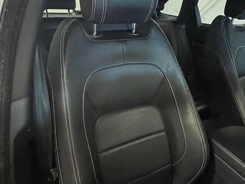 Jaguar F-Pace 2.0 F-PACE R-Sport AWD D Auto 4WD 5dr 14