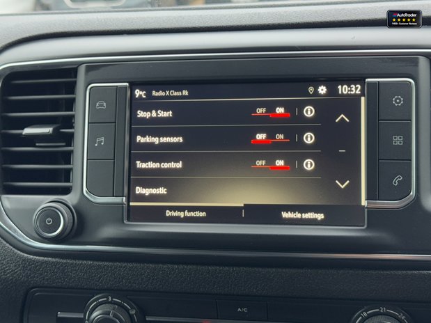 Vauxhall Vivaro AUTO LWB L2H1 Low Roof 3100 Dynamic Air Con SELECT 23
