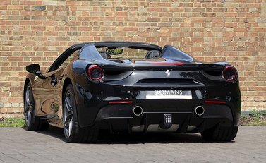 Ferrari 488 Spider 15