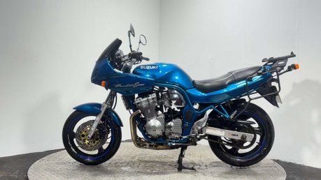Suzuki Bandit 600 GSF 1998 27K VERY CLEAN MK1 NEW MOT ICONIC CLASSIC 600CC A2 4