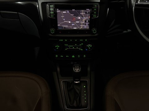 Skoda Yeti Outdoor LAURIN AND KLEMENT TDI DSG SCR 13