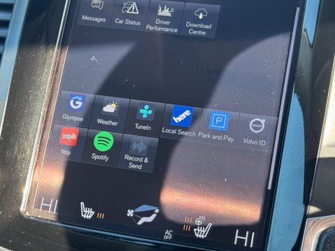 Volvo XC90 2.0 D5 Momentum Geartronic 4WD Euro 6 (s/s) 5dr 21