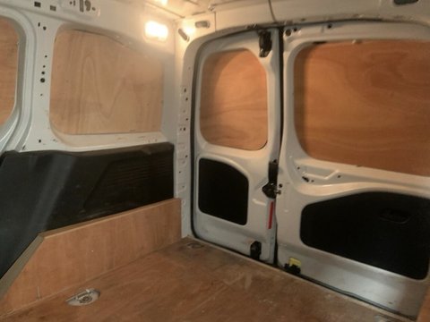Peugeot Partner BLUEHDI PROFESSIONAL PREMIUM PLUS L1 9