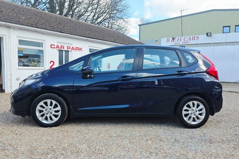 Honda Jazz I-VTEC SE NAVI DEMO + 1OWNER! FULL HISTORY! 7 HONDA SERVICES! 3