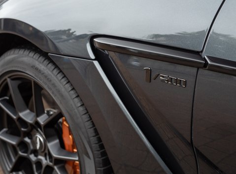 Aston Martin DBX '1913 Package' 12