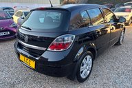 Vauxhall Astra ELITE.. AUTOMATIC.. 16 SERVICES.. 13 MAIN DEALER.. LOOK ONLY 30K MILES..  19