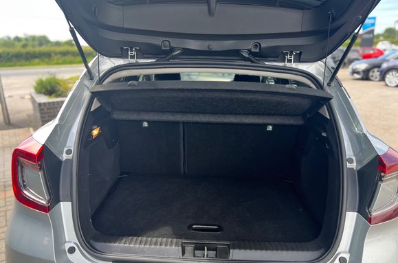 Renault Captur ICONIC 1.0 TCE 35