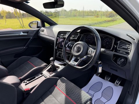 Volkswagen Golf 2.0 TSI GTI Performance Euro 6 (s/s) 5dr 31