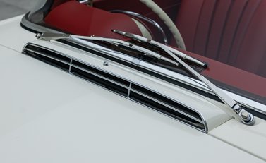 Mercedes-Benz 280 SL W113 Pagoda 51