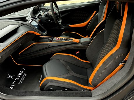 Lamborghini Revuelto V12 51
