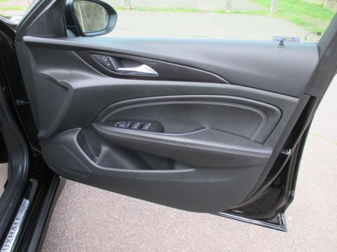 Vauxhall Insignia 1.5i Turbo SRi VX Line Nav Sports Tourer Euro 6 (s/s) 5dr 46