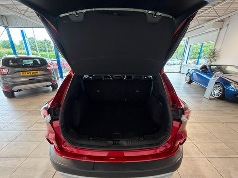 Ford Kuga 1.5T EcoBoost Titanium 2WD Euro 6 (s/s) 5dr 37