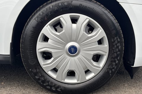 Ford Transit Connect 220 L1 Trend DCIV 100ps Tdci - Air Con 32