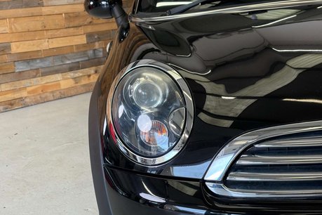Mini Clubman 1.6 Cooper Estate 5dr Petrol Auto Euro 6 (122 ps) 21
