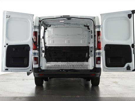 Renault Trafic SL30 E-Tech Advance RC Panel Van 2