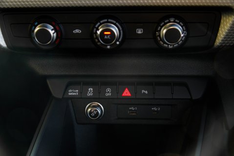 Audi A1 SPORTBACK TFSI S LINE 34