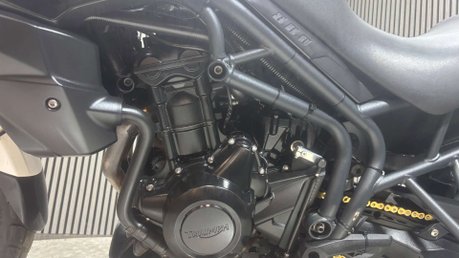 Triumph Tiger 2012 39K RECENTLY SERVICED LONG MOT ADVENTURE BIKE 800CC 15