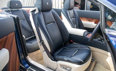 Rolls-Royce Dawn 14