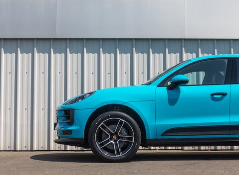 Porsche Macan S 28