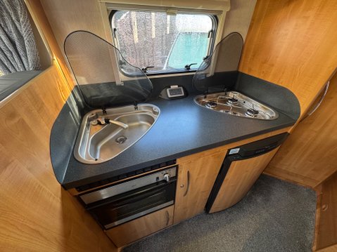 Auto-Trail Tribute T-715 SPORT EDITION FIXED BED LOW PROFILE 16
