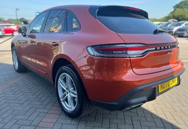 Porsche Macan PDK 18