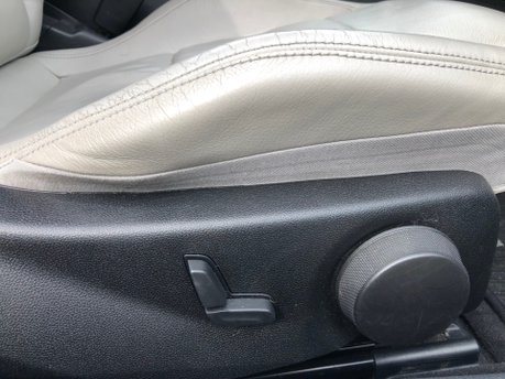 Mercedes-Benz E Class E250 CDI BLUEEFFICIENCY SPORT automatic convertible 30