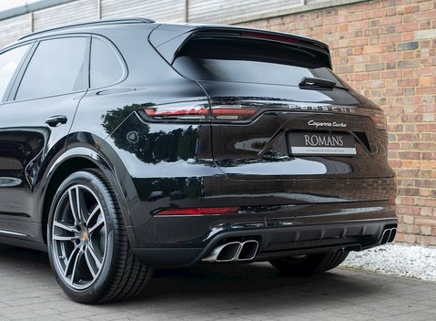 Porsche Cayenne Turbo 23