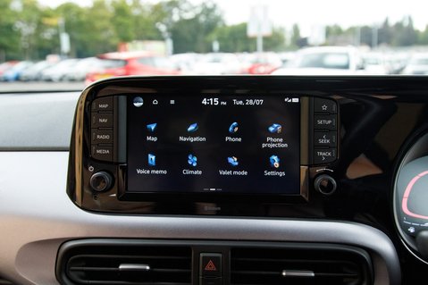 Hyundai i10 PREMIUM 22