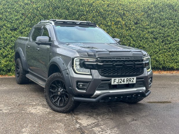 Ford Ranger Wildtrak | Auto | 2 LT | Double Cab | Sensors | Alloys | Tow Bar | EURO 6 3