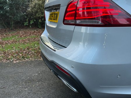 Mercedes-Benz GLE GLE 250 D 4MATIC AMG LINE 20