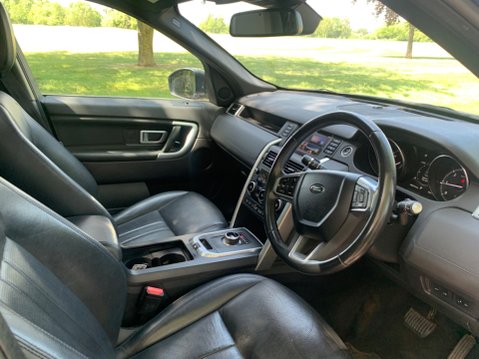 Land Rover Discovery Sport TD4 HSE BLACK 16
