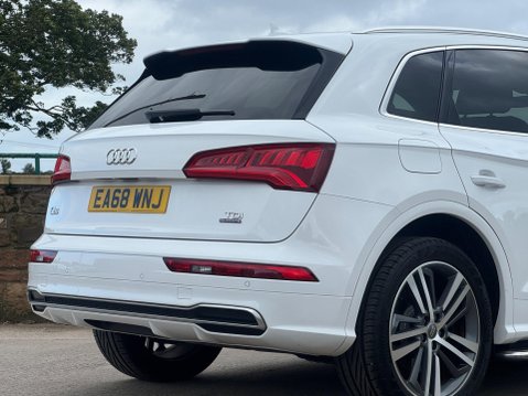 Audi Q5 2.0 TDI 40 S line S Tronic quattro Euro 6 (s/s) 5dr 5
