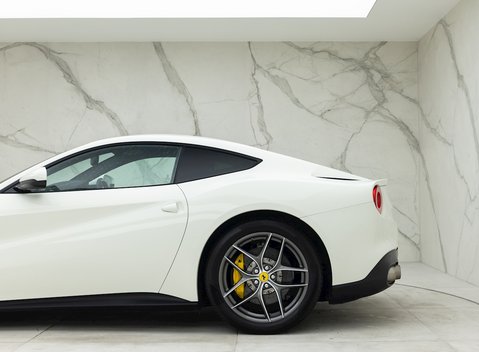 Ferrari F12 Berlinetta 26