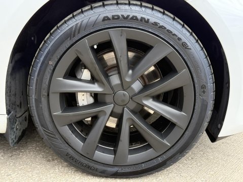 Tesla Model 3 Saloon 4dr Electric Auto RWD (241 bhp) 14