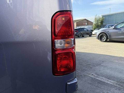 Vauxhall Vivaro 3100 75kWh Dynamic Panel Van 6dr Electric Auto L1 H1 (7.4kW Charger) (136 p 19