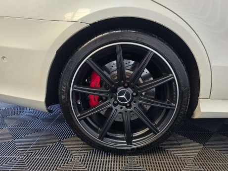 Mercedes-Benz E Class 5.5 E63 V8 BiTurbo AMG S Saloon 4dr Petrol SpdS MCT Euro 6 (s/s) (585 ps) 22
