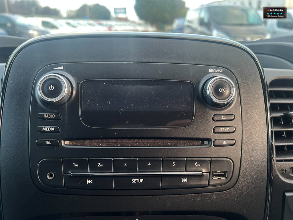 2019 Vauxhall VivaroSWB L1H1 Low Roof Sportive 2700 Air Con Sensors EURO 6 NO VAT — thumbnail 32 of 51